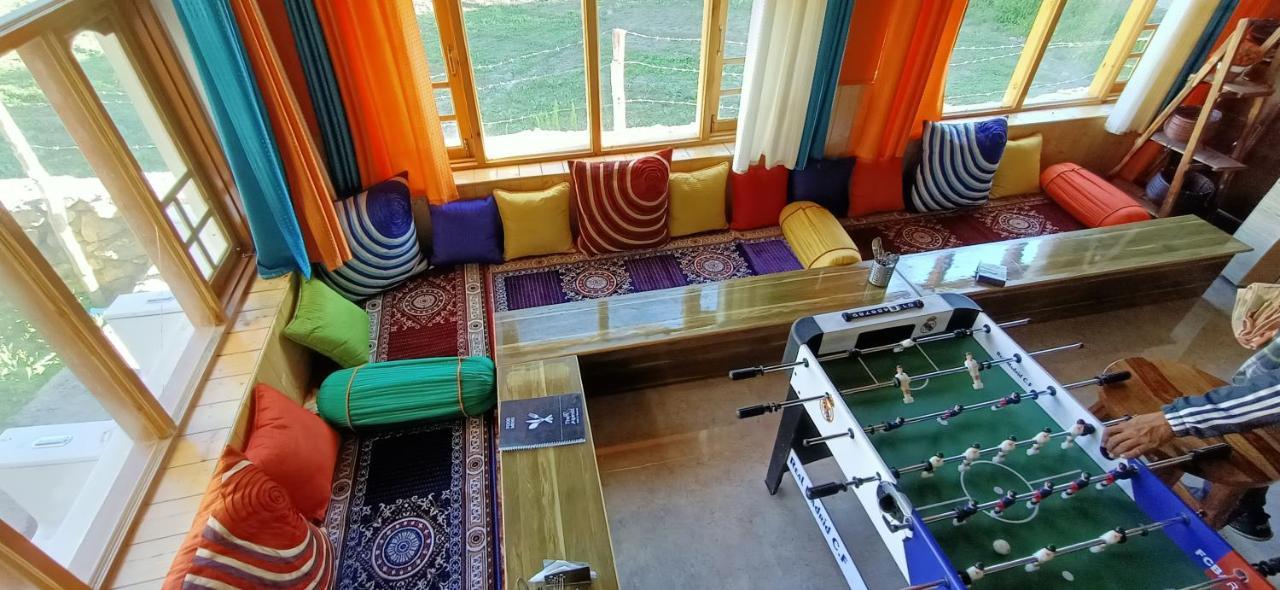 Hotel The Alpinist Cafe And Retreat Kaza Esterno foto