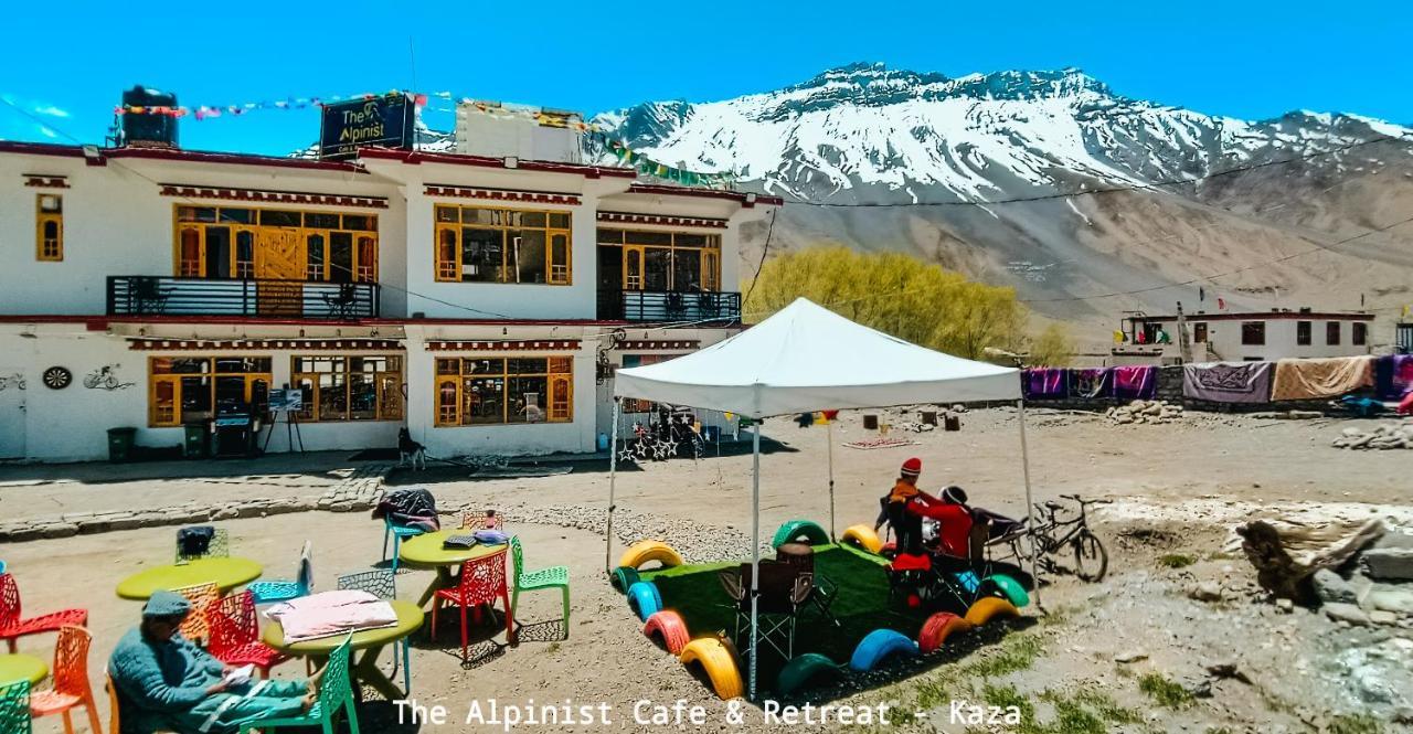 Hotel The Alpinist Cafe And Retreat Kaza Esterno foto